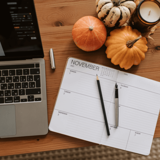 CUTE-DESK-SETUP