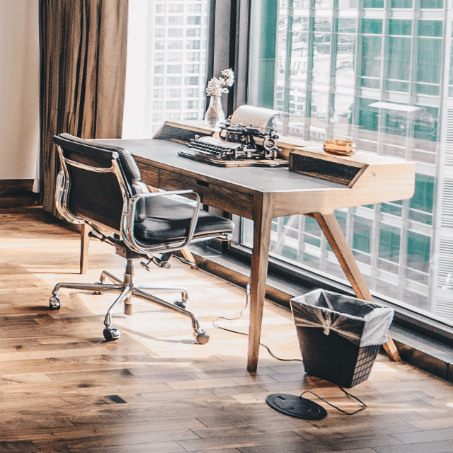 MODERN-DESK-SETUP